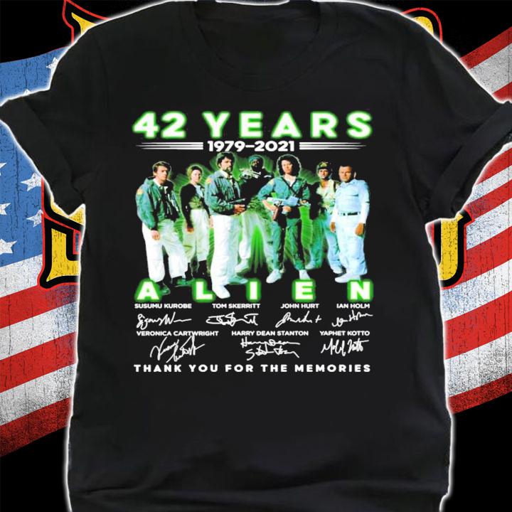 42 Years 1979-2021 Alien Signatures Thank You For The Memories Shirt t-shirt