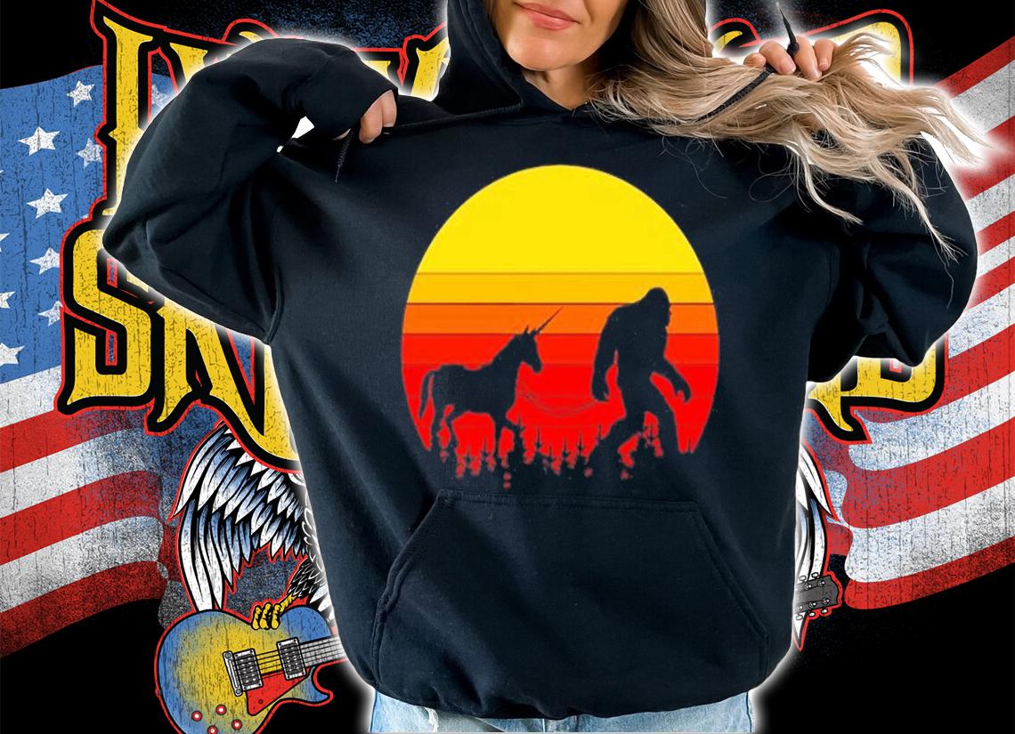 Bigfoot Yeti Unicorn Cryptozoology Sasquatch T-Shirt t-shirt