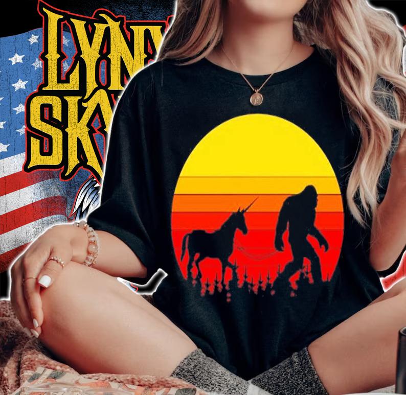 Bigfoot Yeti Unicorn Cryptozoology Sasquatch T-Shirt t-shirt