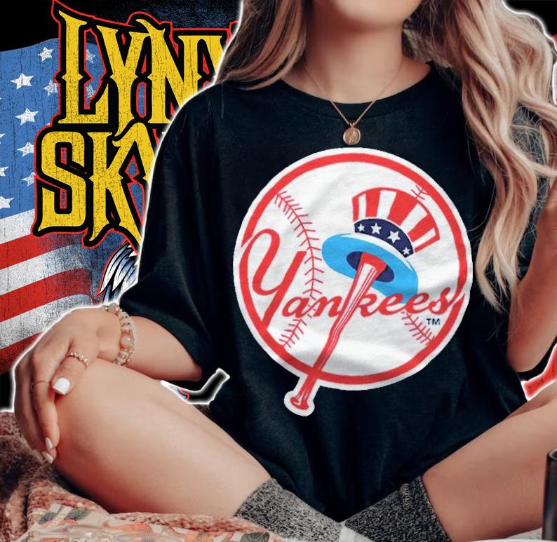 New York Yankees Cooperstown team logo T-shirt t-shirt woman shirt