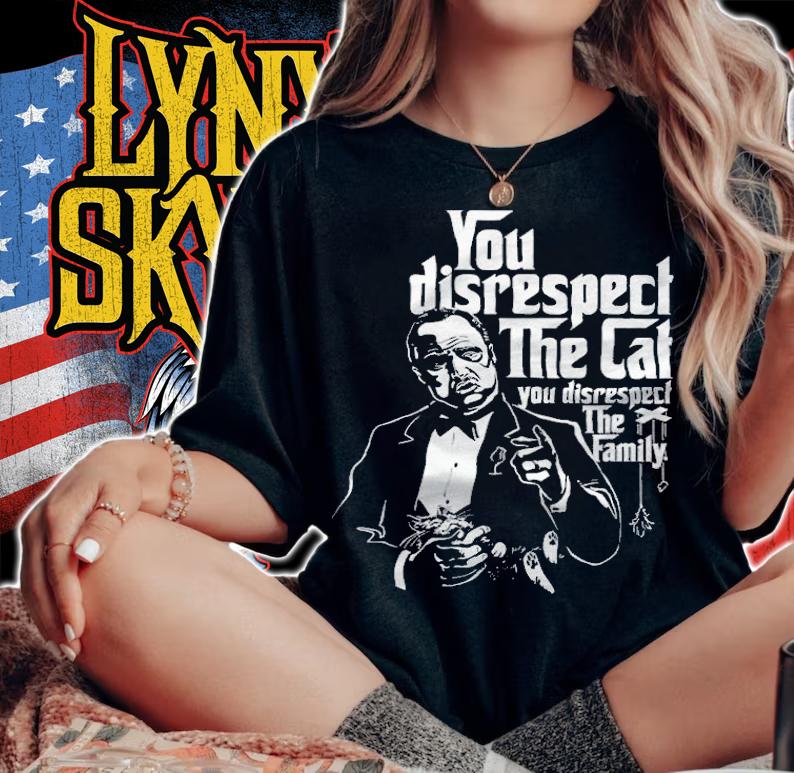Don Cat Corleone you disrespect the cat you disrespect the family T-shirt t-shirt woman shirt