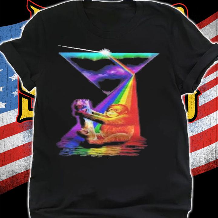 Vintage Retro Prism Orangutan Gift T-shirt t-shirt