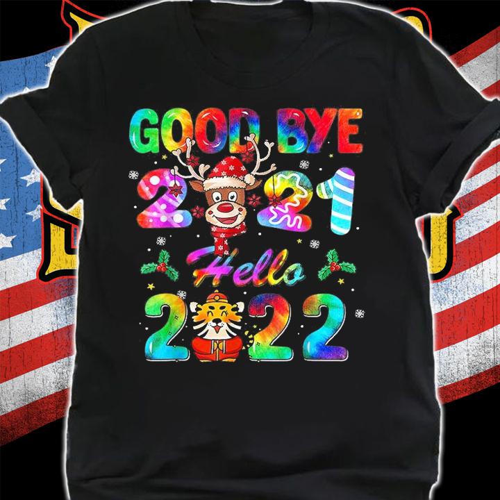 Goodbye 2021 Hello 2022 Merry Christmas Happy New Year 2022 T-Shirt